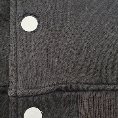 【中古品】【メンズ】 STUSSY ステューシー 80 SWEAT SUTADIUM JACKET スウェット スタジアム ジャケット アウター 142-251123-cs-09-izu サイズ：M カラー：ブラック 万代Net店