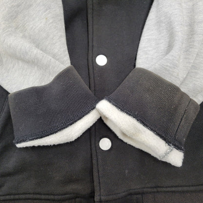 【中古品】【メンズ】 STUSSY ステューシー 80 SWEAT SUTADIUM JACKET スウェット スタジアム ジャケット アウター 142-251123-cs-09-izu サイズ：M カラー：ブラック 万代Net店