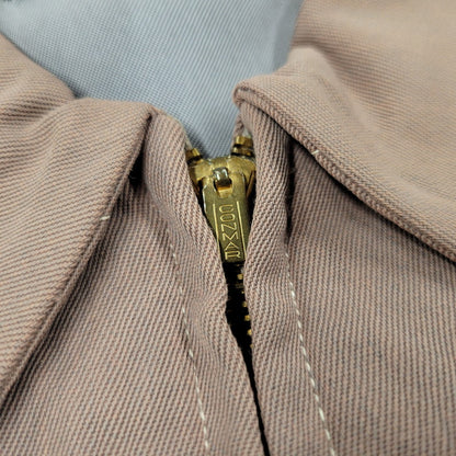 【現状渡し品】【メンズ】 TOWN HALL タウンホール CONMAR コンマー ジッパー 50S RAYON GABARDINE JACKET レーヨンギャバジン ジャケット アウター 146-251115-ya-04-izu サイズ：下記参照 カラー：ピンク 万代Net店