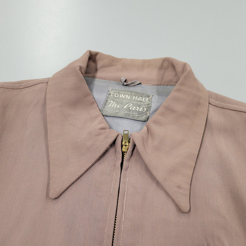 【現状渡し品】【メンズ】 TOWN HALL タウンホール CONMAR コンマー ジッパー 50S RAYON GABARDINE JACKET レーヨンギャバジン ジャケット アウター 146-251115-ya-04-izu サイズ：下記参照 カラー：ピンク 万代Net店