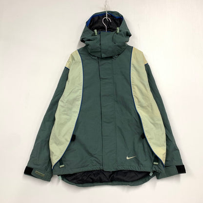 【中古品】【メンズ】 NIKE ACG ナイキ エーシージー LAYER レイヤー 3 NYLON JACKET ナイロン ジャケット アウター 146-251115-ya-08-izu サイズ：L カラー：グリーン系 万代Net店