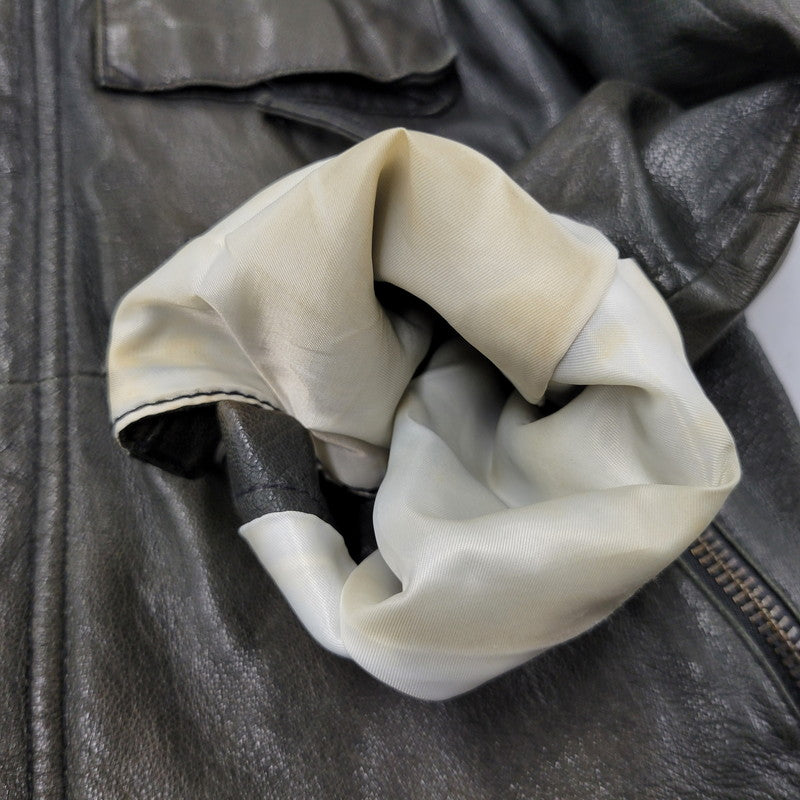 【現状渡し品】【メンズ】 AVIREX アヴィレックス THUNDER BAY 25TH GOAT LEATHER JACKET 6191001 サンダーベイ 25周年記念 ゴートレザー ジャケット アウター 145-251117-as-03-izu カラー：ブラック 万代Net店