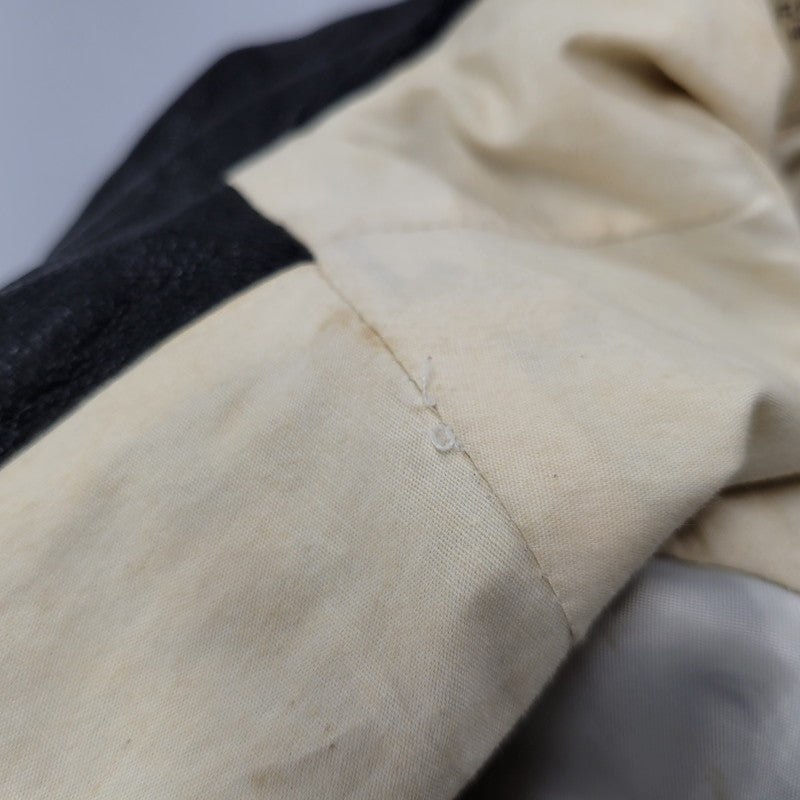 【現状渡し品】【メンズ】 AVIREX アヴィレックス THUNDER BAY 25TH GOAT LEATHER JACKET 6191001 サンダーベイ 25周年記念 ゴートレザー ジャケット アウター 145-251117-as-03-izu カラー：ブラック 万代Net店