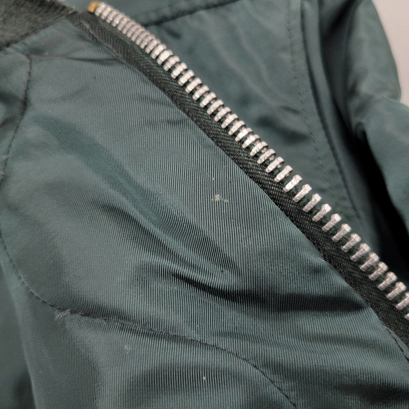 【現状渡し品】【メンズ】 ALPHA INDUSTRIES アルファインダストリーズ × SARCASTIC サキャスティック MA-1 FLIGHT JACKET SB0-1195-99 フライトジャケット USA製 アウター 145-251117-as-06-izu サイズ：L カラー：グリーン 万代Net店