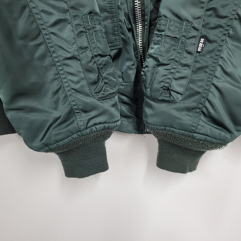 【現状渡し品】【メンズ】 ALPHA INDUSTRIES アルファインダストリーズ × SARCASTIC サキャスティック MA-1 FLIGHT JACKET SB0-1195-99 フライトジャケット USA製 アウター 145-251117-as-06-izu サイズ：L カラー：グリーン 万代Net店