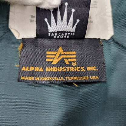 【現状渡し品】【メンズ】 ALPHA INDUSTRIES アルファインダストリーズ × SARCASTIC サキャスティック MA-1 FLIGHT JACKET SB0-1195-99 フライトジャケット USA製 アウター 145-251117-as-06-izu サイズ：L カラー：グリーン 万代Net店