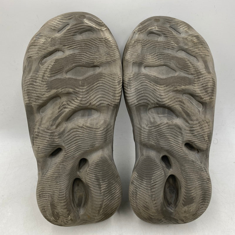 【中古品】【メンズ】 adidas アディダス YEEZY FOAM RUNNER IE4931 イージー フォーム ランナー サンダル シューズ 靴 161-251202-as-09-izu サイズ：27.5cm カラー：グレー 万代Net店