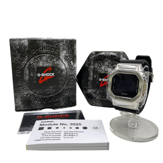 【中古美品】【メンズ/レディース】 G-SHOCK ジーショック GM-5600U-1JF 5600 SERIES DIGITAL WATCH 時計 196-251118-cs-08-izu サイズ：49.6 × 43.2 × 12.9 mm カラー：シルバー/ブラック 万代Net店