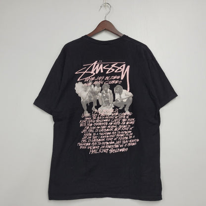 【中古品】【メンズ】 STUSSY ステューシー WHO JAH BLESS NO MAN CURSE SS TEE ショートスリーブ Tシャツ 半袖 トップス 142-251123-as-30-izu サイズ：L カラー：ブラック 万代Net店