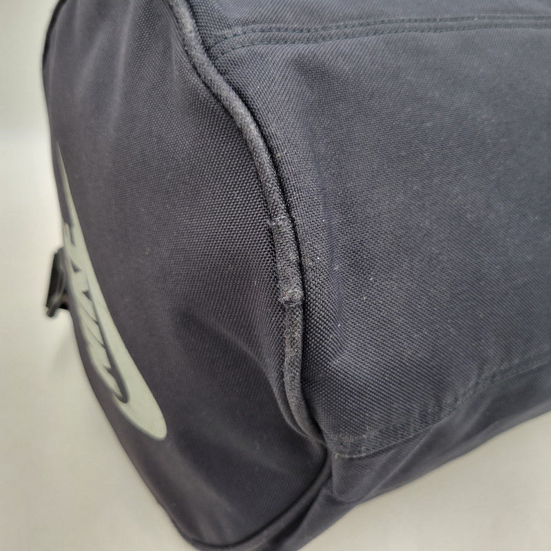 【現状渡し品】【メンズ/レディース】 NIKE ナイキ 2WAY BOSTON BAG ボストンバッグ 白タグ カバン 鞄 188-251129-as-23-izu カラー：ネイビー 万代Net店