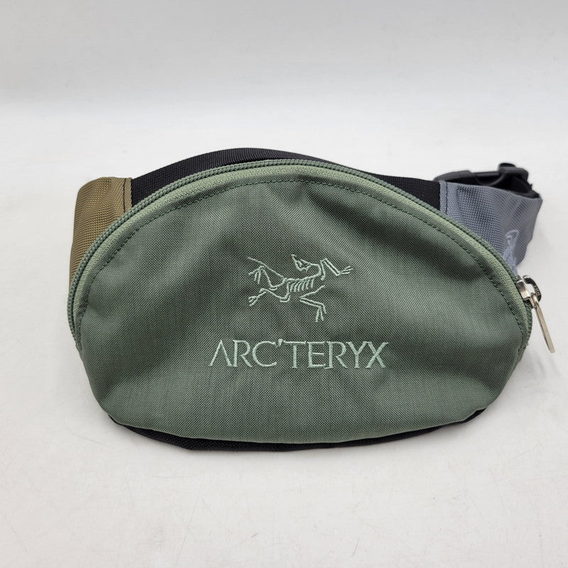 【中古品】【メンズ/レディース】 ARC'TERYX アークテリクス × BEAMS ビームス URBAN FANNY アーバンファニー ウエストポーチ 別注 バッグ カバン 鞄 188-251129-as-24-izu カラー：カーキ系 万代Net店
