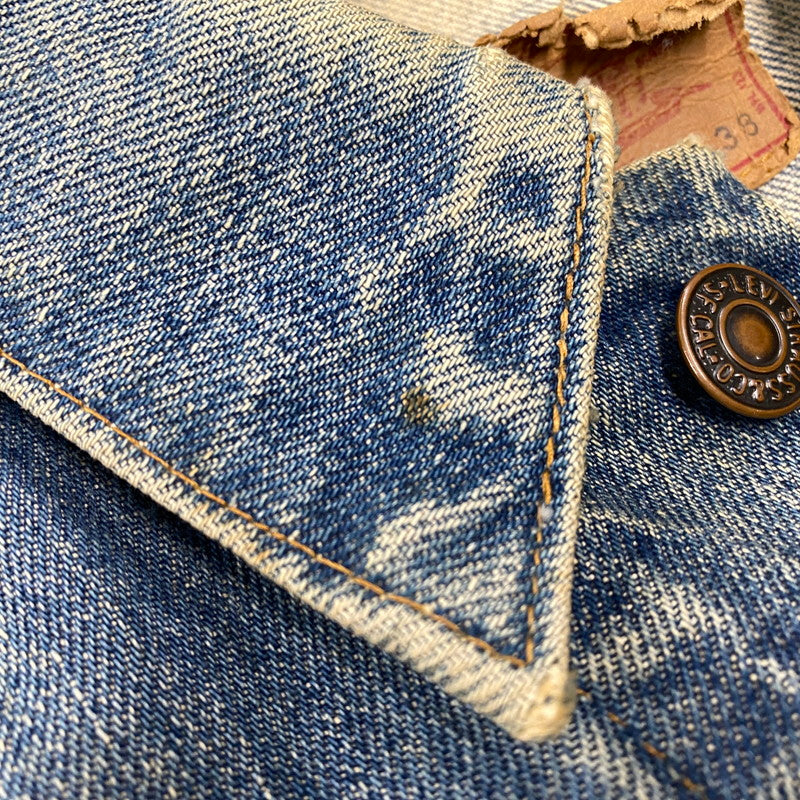 【現状渡し品】【メンズ】 Levi's リーバイス 4TH TYPE DENIM JACKET 70505-0217 デニムジャケット 刻印52 アウター 146-251121-as-02-izu サイズ：38 カラー：インディゴ 万代Net店