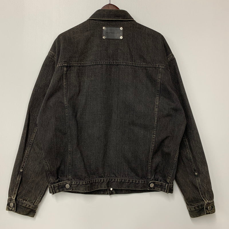 【中古品】【メンズ】 JOHN LAWRENCE SULLIVAN ジョンローレンスサリバン FRONT SIDE BELTED DENIM JACKET 1B013-0320-34 フロント サイド ベルト デニムジャケット アウター 140-251122-as-10-izu サイズ：48 カラー：ブラック 万代Net店
