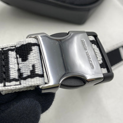 【中古品】【メンズ/レディース】 Michael Kors マイケルコース LEATHER BODY BAG 37T4LCOY1L レザー ボディバッグ カバン 鞄 188-251207-as-01-izu カラー：ブラック 万代Net店