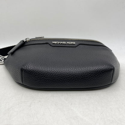 【中古品】【メンズ/レディース】 Michael Kors マイケルコース LEATHER BODY BAG 37T4LCOY1L レザー ボディバッグ カバン 鞄 188-251207-as-01-izu カラー：ブラック 万代Net店