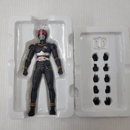 【中古品】 S.H.Figuarts 真骨彫製法 仮面ライダーBLCAK 042-260726-kk-08-izuh 万代Net店