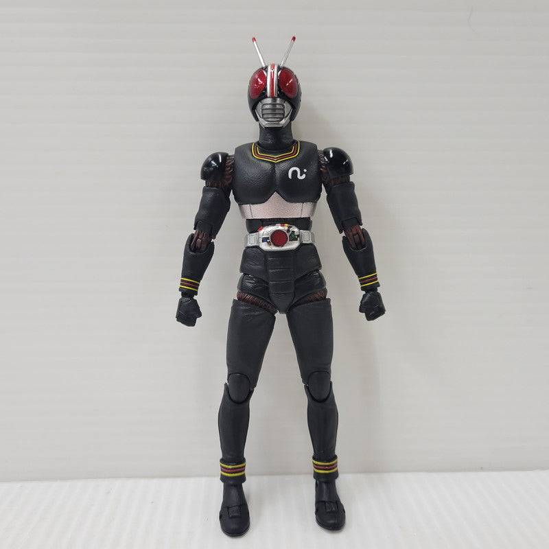 【中古品】 S.H.Figuarts 真骨彫製法 仮面ライダーBLCAK 042-260726-kk-08-izuh 万代Net店