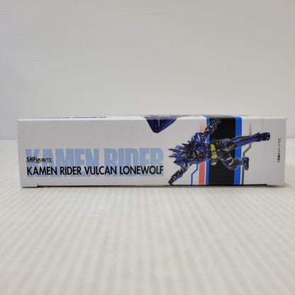 【中古美品】 S.H.Figuarts 仮面ライダーバルカン ローンウルフ 044-260715-kk-02-izuh 万代Net店