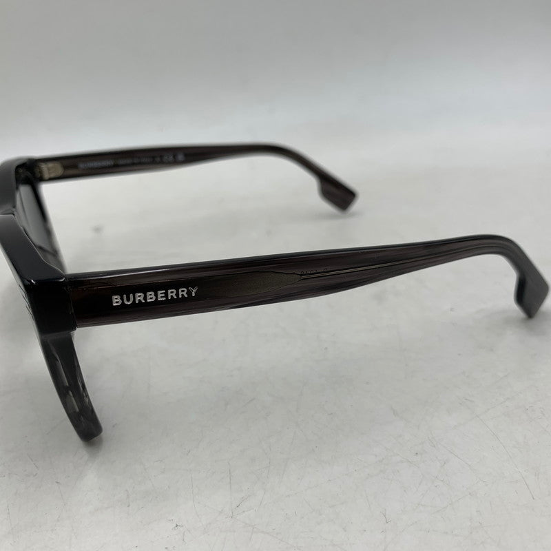 【中古品】【メンズ/レディース】 BURBERRY LONDON ENGLAND バーバリー ロンドン イングランド B 4348-F SUNGLASSES サングラス 183-251124-ya-25-izu サイズ：54口21-145 カラー：ブラック 万代Net店