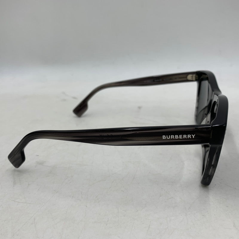 【中古品】【メンズ/レディース】 BURBERRY LONDON ENGLAND バーバリー ロンドン イングランド B 4348-F SUNGLASSES サングラス 183-251124-ya-25-izu サイズ：54口21-145 カラー：ブラック 万代Net店