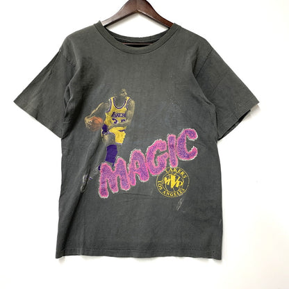【現状渡し品】【メンズ】 USED LAKERS MAGIC SS TEE レイカーズ マジック ショートスリーブ Tシャツ 両シングル 半袖 トップス 146-251125-as-07-izu カラー：グレー 万代Net店