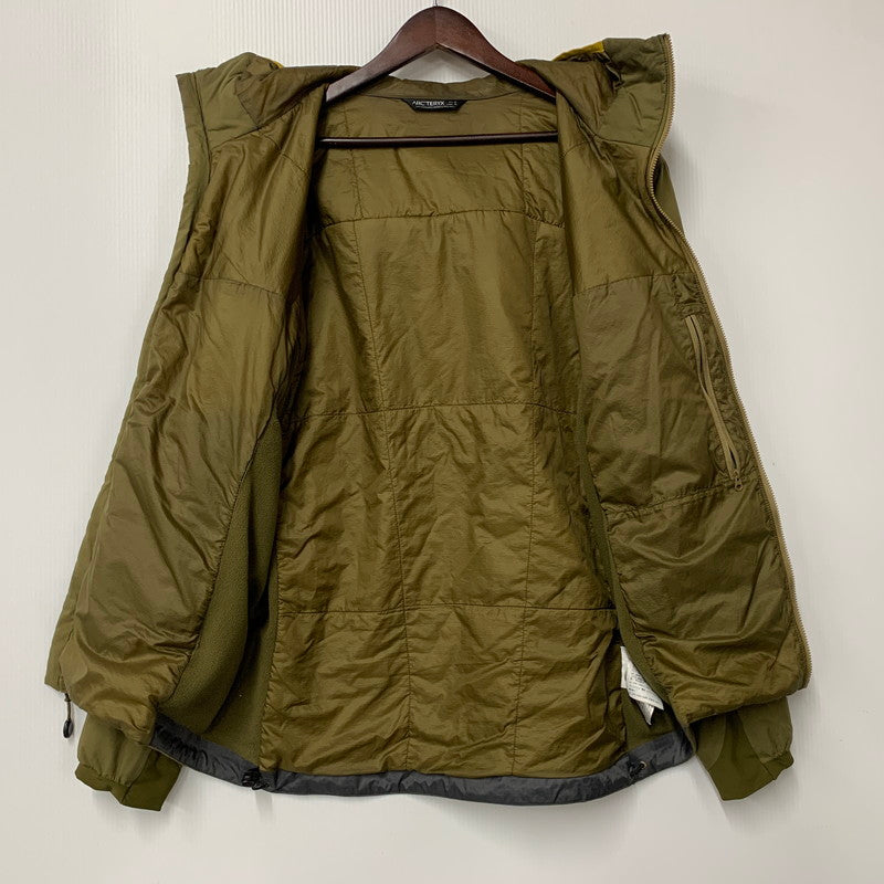 【中古品】【メンズ】 ARC'TERYX アークテリクス 14644 ATOM LT HOODY アトム エルティ― フーディー トップス 長袖 144-251125-cs-15-izu サイズ：M カラー：カーキ 万代Net店