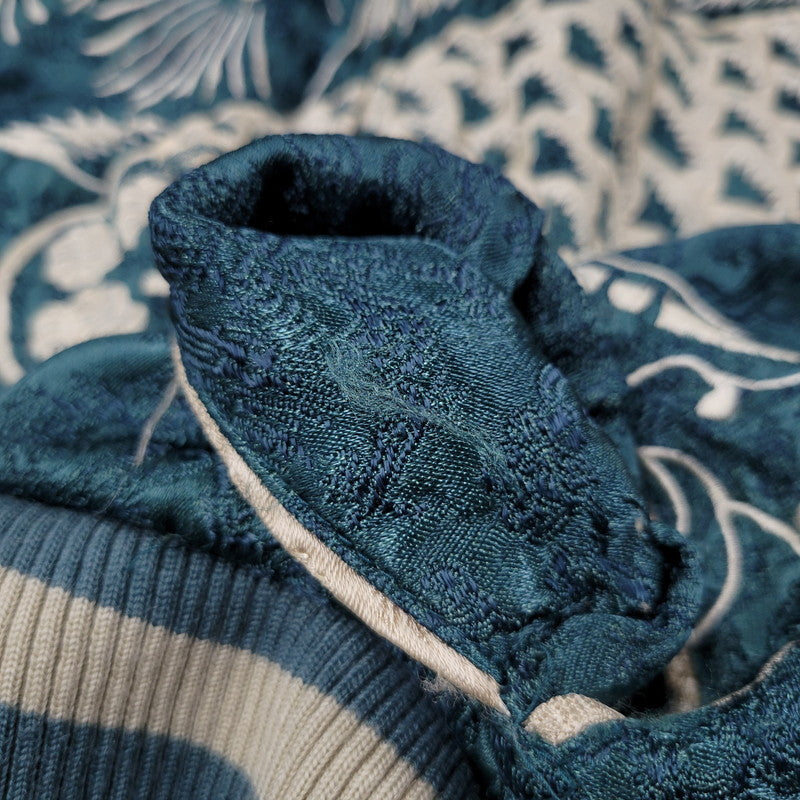 【現状渡し品】【メンズ】 百花繚乱 ヒャッカリョウラン 61523311 鯉×和柄 SOUVENIR JACKET スーベニア ジャケット アウター 145-251127-cs-01-izu サイズ：M カラー：ブルー系×ベージュ 万代Net店