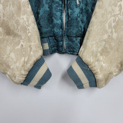 【現状渡し品】【メンズ】 百花繚乱 ヒャッカリョウラン 61523311 鯉×和柄 SOUVENIR JACKET スーベニア ジャケット アウター 145-251127-cs-01-izu サイズ：M カラー：ブルー系×ベージュ 万代Net店