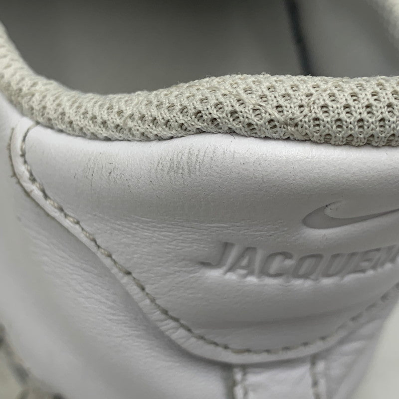 【中古品】【メンズ/レディース】 NIKE ナイキ ×JACQUEMUS ジャックムス DR0424-100 WOMEN'S J FORCE ウィメンズ ジェイ フォース 1 LOW LX ワン ロー エルエックス スニーカー シューズ 靴 160-251128-ya-02-izu サイズ：26cm カラー：WHITE 万代Net店