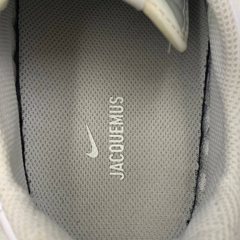 【中古品】【メンズ/レディース】 NIKE ナイキ ×JACQUEMUS ジャックムス DR0424-100 WOMEN'S J FORCE ウィメンズ ジェイ フォース 1 LOW LX ワン ロー エルエックス スニーカー シューズ 靴 160-251128-ya-02-izu サイズ：26cm カラー：WHITE 万代Net店