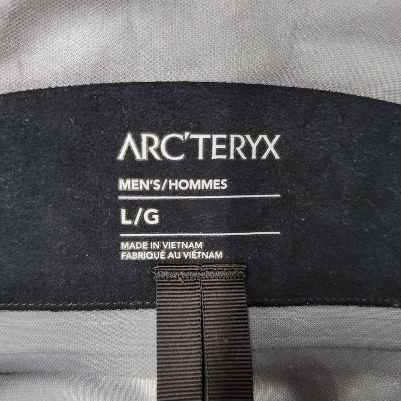 【中古品】【メンズ】 ARC'TERYX アークテリクス BETA JACKET X000010513 ベータ ジャケット アウター 144-251129-as-05-izu サイズ：L カラー：ブラック×ブルー 万代Net店