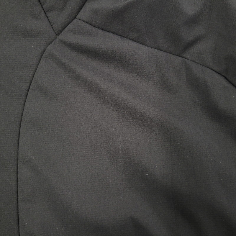 【中古品】【メンズ】 MOUNTAIN HARDWEAR マウンテンハードウェア KOR STASIS JACKET OM0681 コアステイシスジャケット アウター 144-251129-as-02-izu サイズ：XL カラー：ブラック 万代Net店