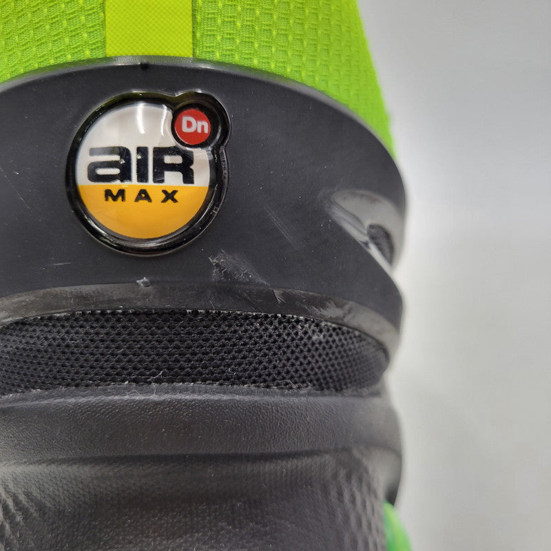 【中古品】【メンズ】 NIKE ナイキ AIR MAX DN8 AMD HQ4681-010 エア マックス DN8 AMD スニーカー シューズ 靴 160-251130-as-03-izu サイズ：27.5cm カラー：BLACK/BLACK-GREEN STRIKE-VOLT 万代Net店