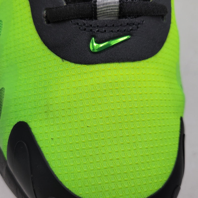 【中古品】【メンズ/レディース】 NIKE ナイキ AIR MAX DN8 AMD HQ4681-010 エア マックス DN8 AMD スニーカー シューズ 靴 160-251130-as-06-izu サイズ：26cm カラー：BLACK/BLACK-GREEN STRIKE-VOLT 万代Net店