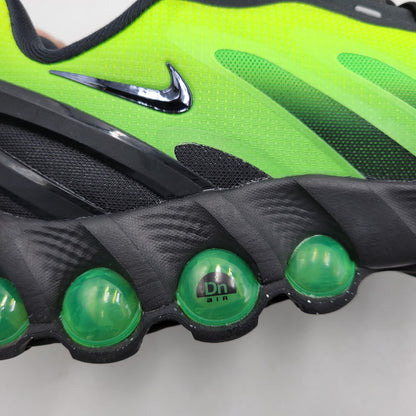 【中古品】【メンズ/レディース】 NIKE ナイキ AIR MAX DN8 AMD HQ4681-010 エア マックス DN8 AMD スニーカー シューズ 靴 160-251130-as-06-izu サイズ：26cm カラー：BLACK/BLACK-GREEN STRIKE-VOLT 万代Net店