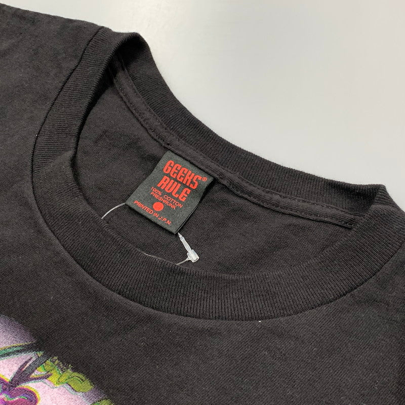 【中古美品】【メンズ】 GEEKS RULE ギークス ルール ×CHAINSAW MAN チェンソーマン GR-0092 THE MOVIE REZE ARC ザ・ムービー リゼ アーク 15 SILKSCREEN PRINTING シルクスクリーン プリンティング T-SHIRT Tシャツ トップス 半袖 142-251205-ya-04-izu サイズ：XXL カラー：BLACK 万代Net店