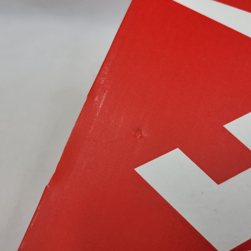 【現状渡し品】【メンズ】 NIKE ナイキ SHOX R4 HQ1988-101 ショックス R4 スニーカー シューズ 靴 160-251207-as-23-izu サイズ：28cm カラー：WHITE/METALLIC SILVER-WHITE 万代Net店