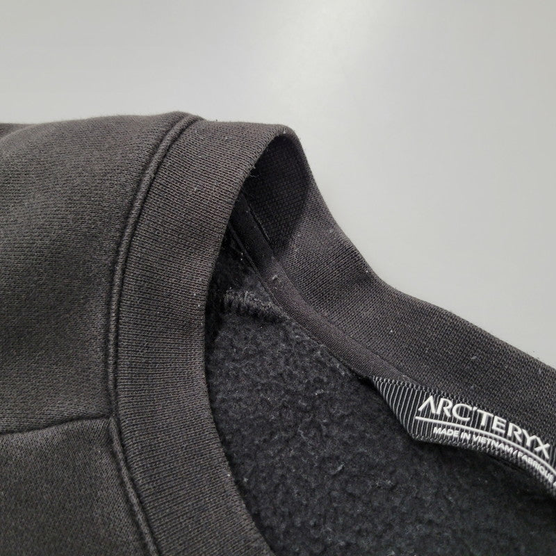 【中古品】【メンズ】 ARC'TERYX アークテリクス WORD EMBLEM CREW 27823 ワードエンブレムクルー スウェット 長袖 トップス 144-251209-as-03-izu サイズ：L カラー：ブラック 万代Net店