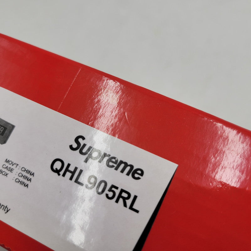 【中古品】【メンズ/レディース】 Supreme シュプリーム × SEIKO セイコー MARATHON CLOCK マラソン クロック 時計 208-251209-as-10-izu カラー：レッド 万代Net店