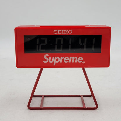 【中古品】【メンズ/レディース】 Supreme シュプリーム × SEIKO セイコー MARATHON CLOCK マラソン クロック 時計 208-251209-as-10-izu カラー：レッド 万代Net店