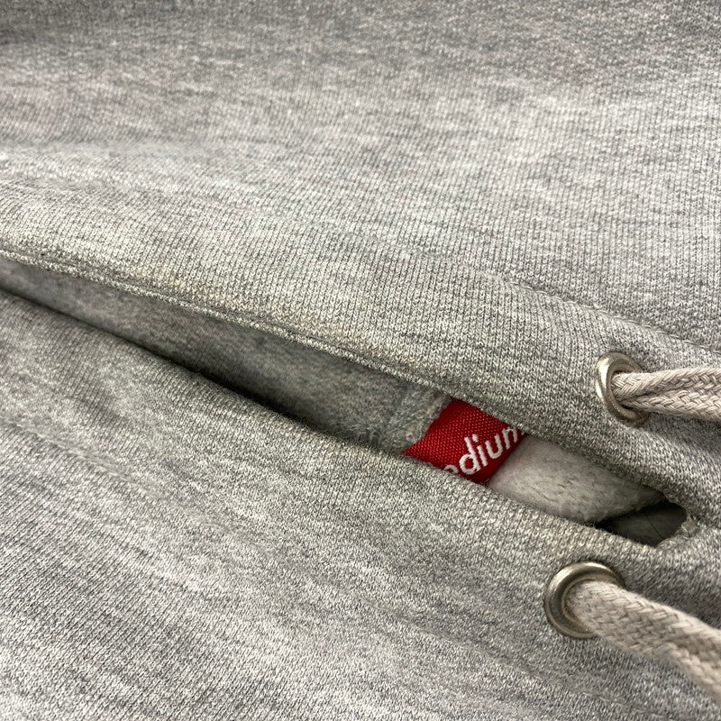 【中古品】【メンズ】 CLASSIC LOGO HOODED SWEATSHIRT クラシックロゴ フーデッド スウェットシャツ パーカー 長袖 トップス 149-251216-as-19-izu サイズ：M カラー：グレー 万代Net店