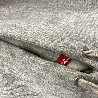 【中古品】【メンズ】 CLASSIC LOGO HOODED SWEATSHIRT クラシックロゴ フーデッド スウェットシャツ パーカー 長袖 トップス 149-251216-as-19-izu サイズ：M カラー：グレー 万代Net店