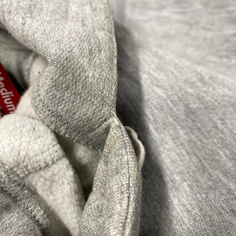 【中古品】【メンズ】 CLASSIC LOGO HOODED SWEATSHIRT クラシックロゴ フーデッド スウェットシャツ パーカー 長袖 トップス 149-251216-as-19-izu サイズ：M カラー：グレー 万代Net店