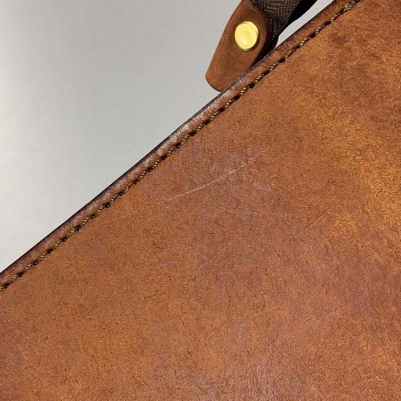 【中古品】【メンズ/レディース】 HERZ ヘルツ ZIP CLUTCH BAG ジップ クラッチ バッグ カバン 鞄 188-251218-kh-04-izu カラー：ブラウン 万代Net店