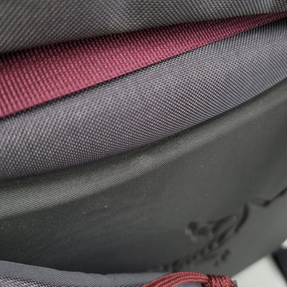 【中古品】【メンズ/レディース】 ARC'TERYX アークテリクス 09T-1018106 6430 MISTRAL ミストラル 16 MESSENGER BAG メッセンジャー バッグ カバン 鞄 188-251215-ya-17-izu カラー：チャコール 万代Net店