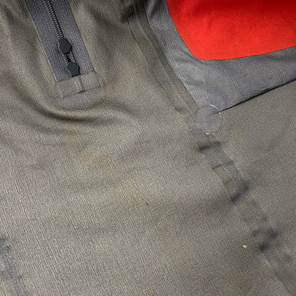 【現状渡し品】【メンズ】 ARC'TERYX アークテリクス 6290 カナダ製 ALPHA LT JACKET アルファ ジャケット アウター 長袖 144-251214-hk-03-izu サイズ：S カラー：グレー 万代Net店