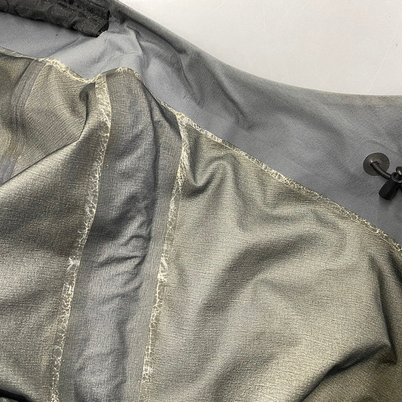 【現状渡し品】【メンズ】 ARC'TERYX アークテリクス 6290 カナダ製 ALPHA LT JACKET アルファ ジャケット アウター 長袖 144-251214-hk-03-izu サイズ：S カラー：グレー 万代Net店
