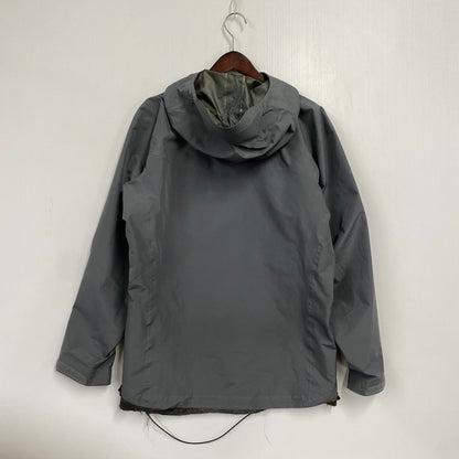 【現状渡し品】【メンズ】 ARC'TERYX アークテリクス 6290 カナダ製 ALPHA LT JACKET アルファ ジャケット アウター 長袖 144-251214-hk-03-izu サイズ：S カラー：グレー 万代Net店