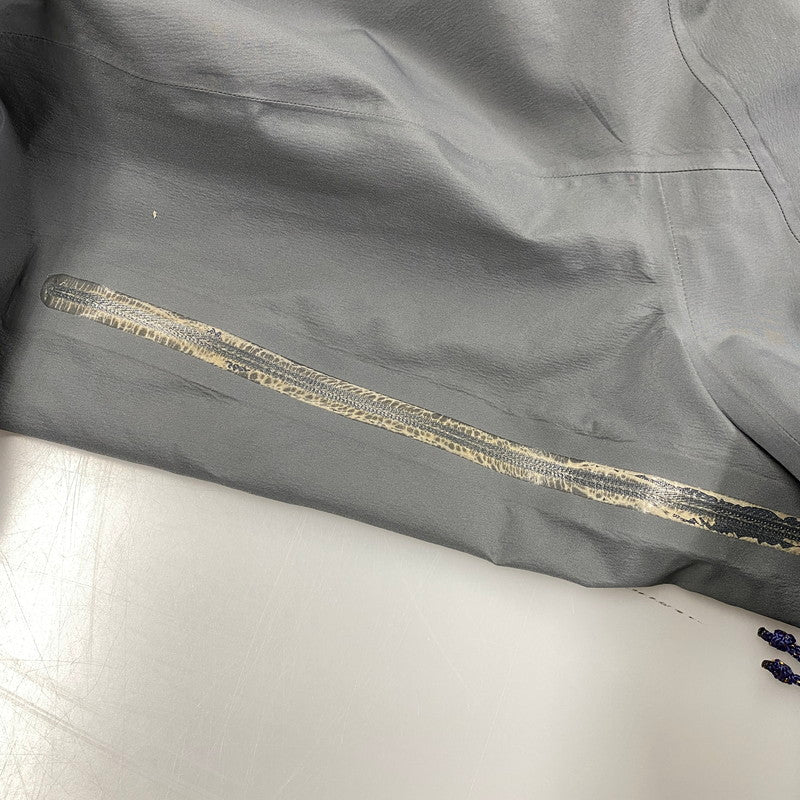 【現状渡し品】【メンズ】 ARC'TERYX アークテリクス 6290 カナダ製 ALPHA LT JACKET アルファ ジャケット アウター 長袖 144-251214-hk-03-izu サイズ：S カラー：グレー 万代Net店