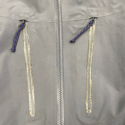 【現状渡し品】【メンズ】 ARC'TERYX アークテリクス 6290 カナダ製 ALPHA LT JACKET アルファ ジャケット アウター 長袖 144-251214-hk-03-izu サイズ：S カラー：グレー 万代Net店